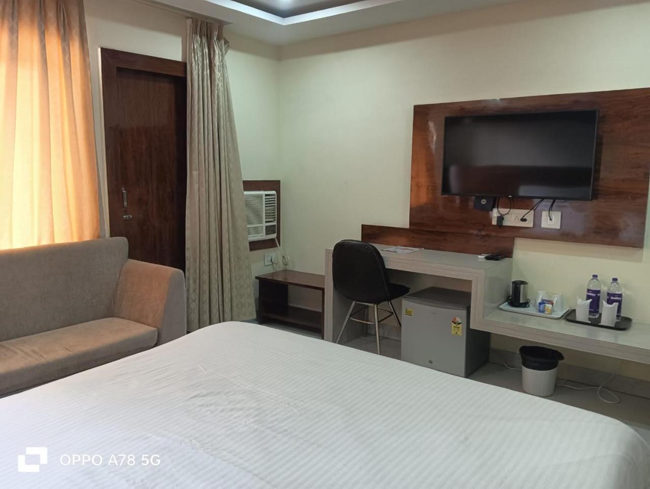 Shivangan Hotel And Banquet コルカタ エクステリア 写真