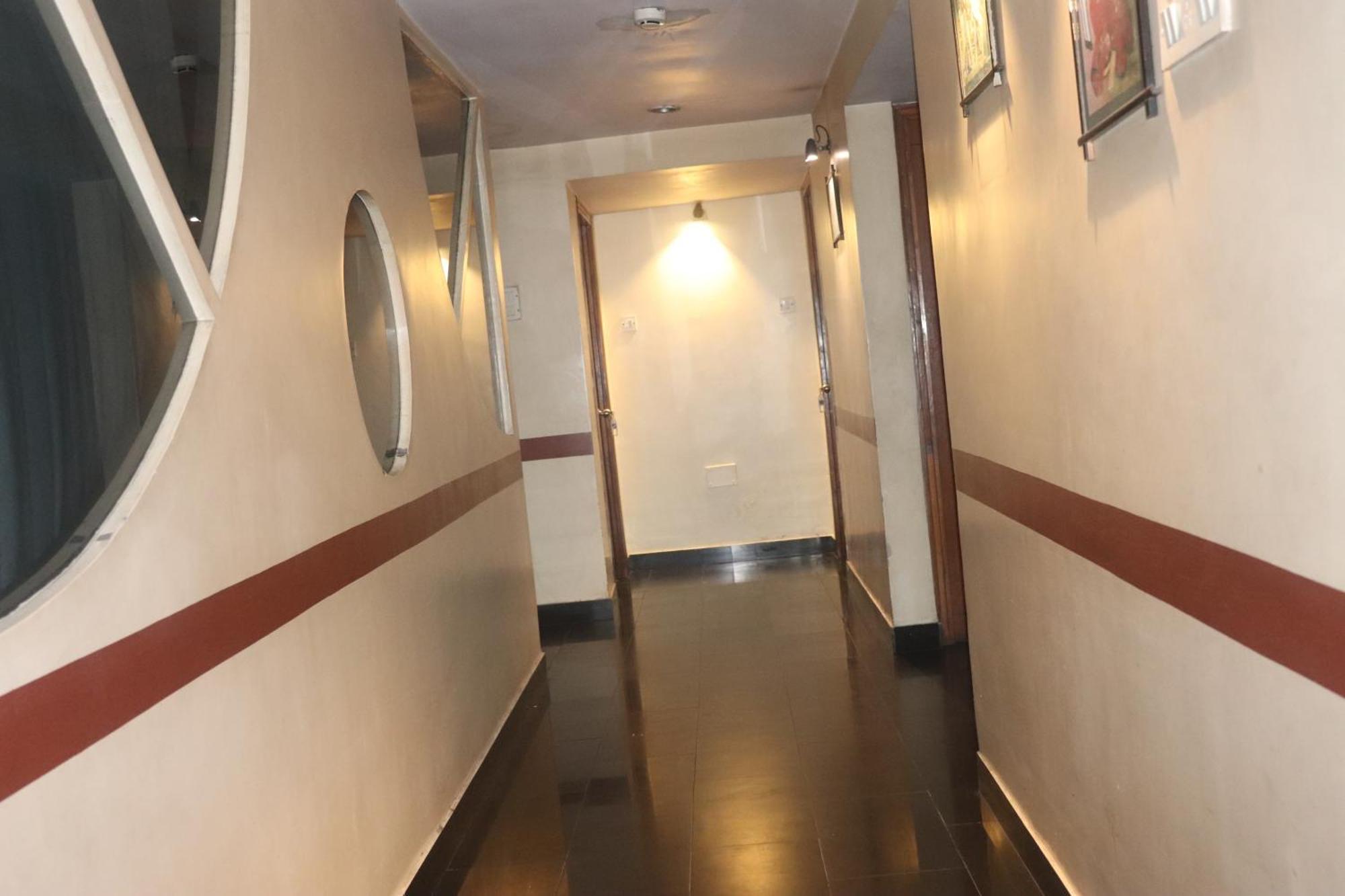 Shivangan Hotel And Banquet コルカタ エクステリア 写真